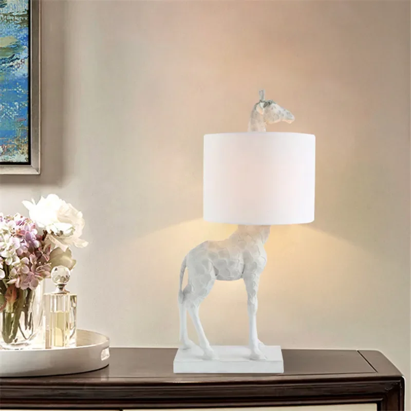 공장 제조 디자이너 동물 송진 기린 테이블 램프 골드  - Home Decor Lighting Manufacturer 리뷰 및 가격